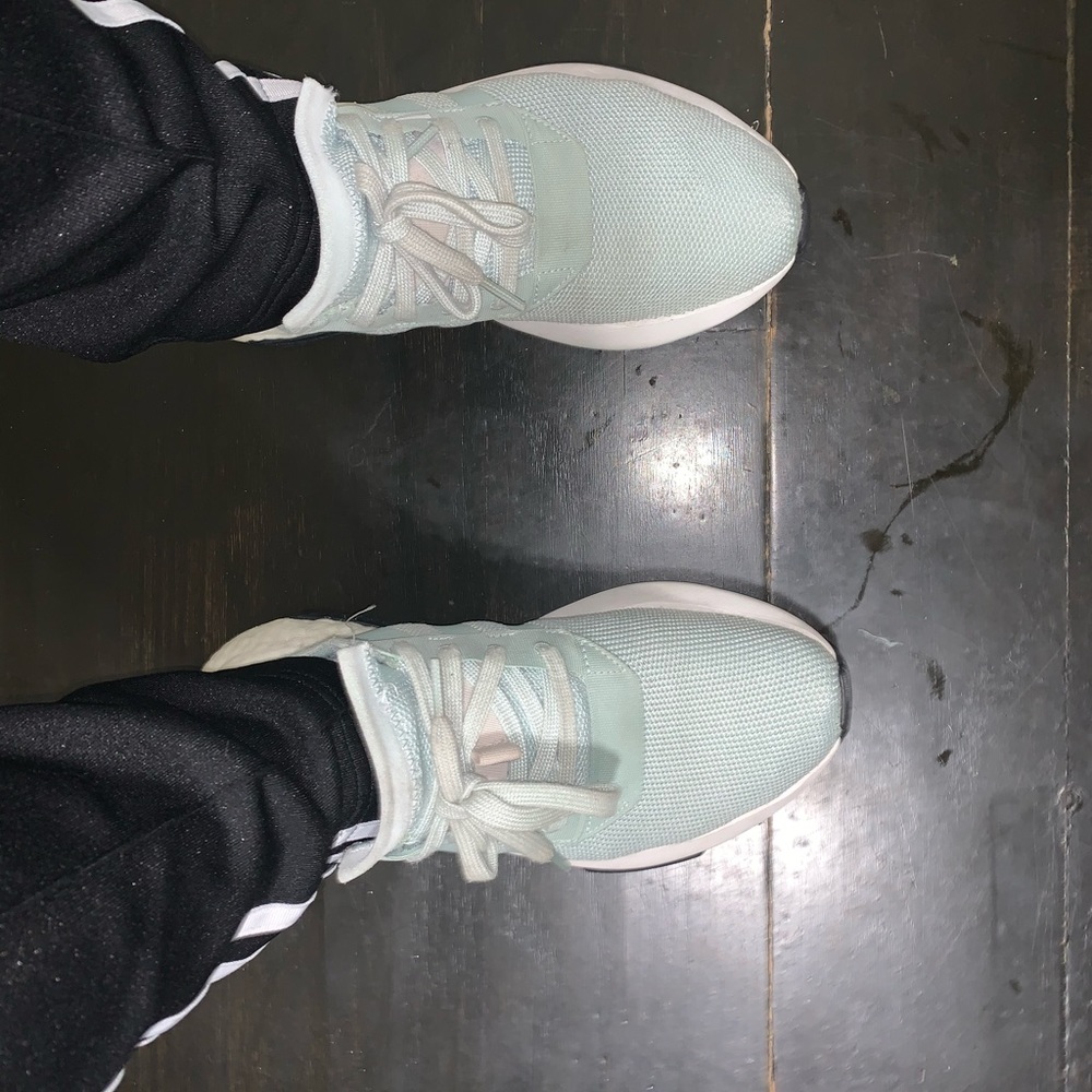 Adidas running shoes in great condition